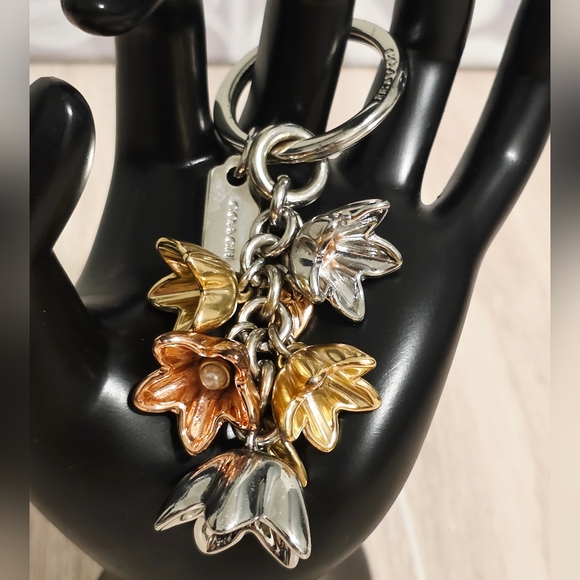 Coach Accessories - Coach Wildflowers Floral Keychain Bag Purse Charm Silver Rose Gold Tea Leaves